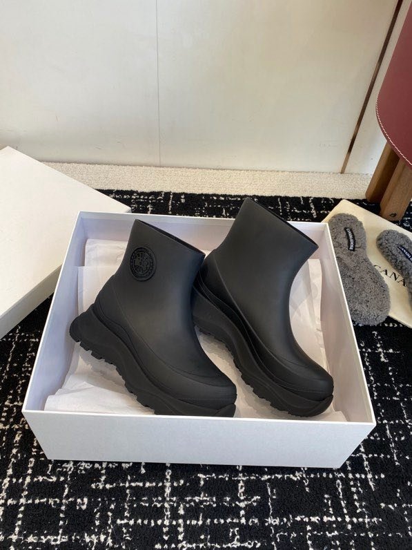 Резиновые ботинки женские фото 3