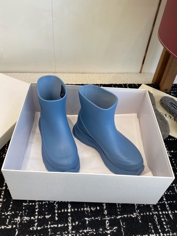 Резиновые ботинки женские фото 5