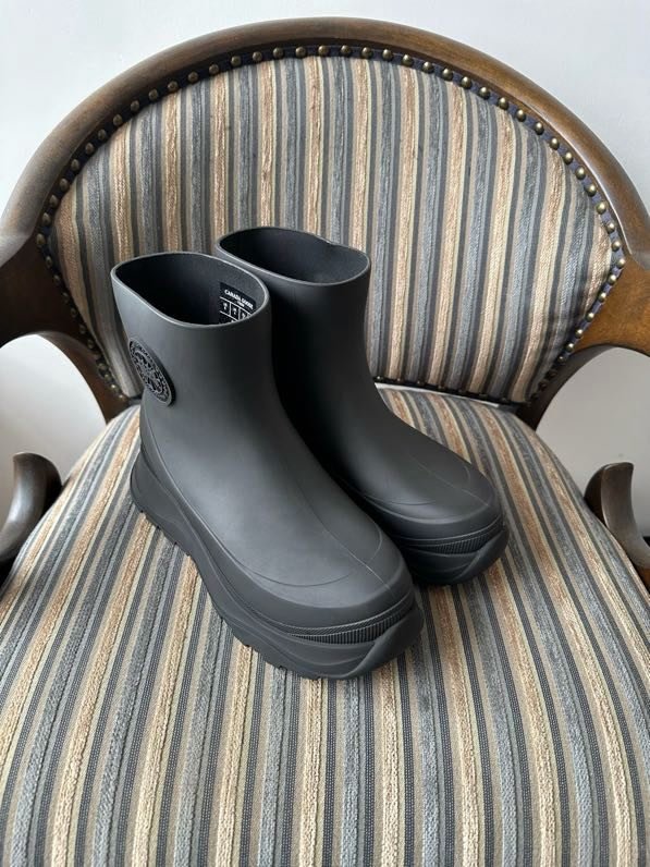 Резиновые ботинки женские фото 5