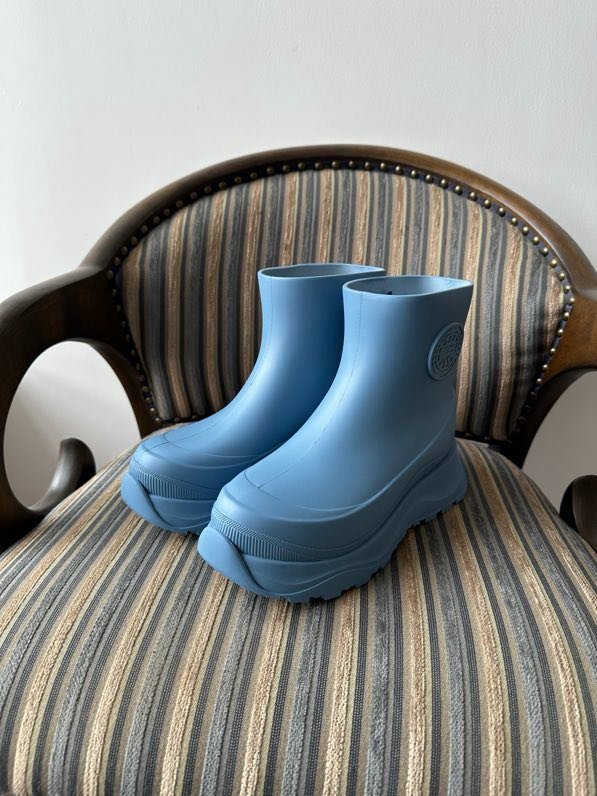 Резиновые ботинки женские фото 7