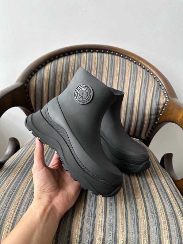 Резиновые ботинки женские фото 7