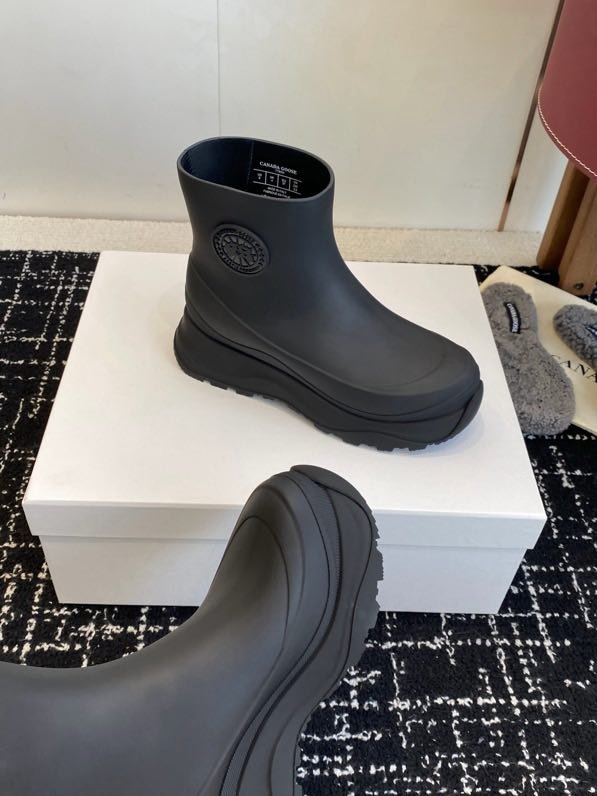 Резиновые ботинки женские фото 8