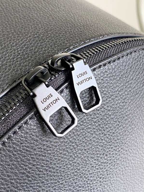 Рюкзак Discovery M15259 32 см фото 4