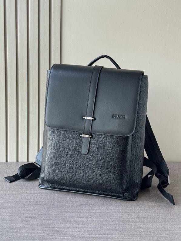 Backpack leather male