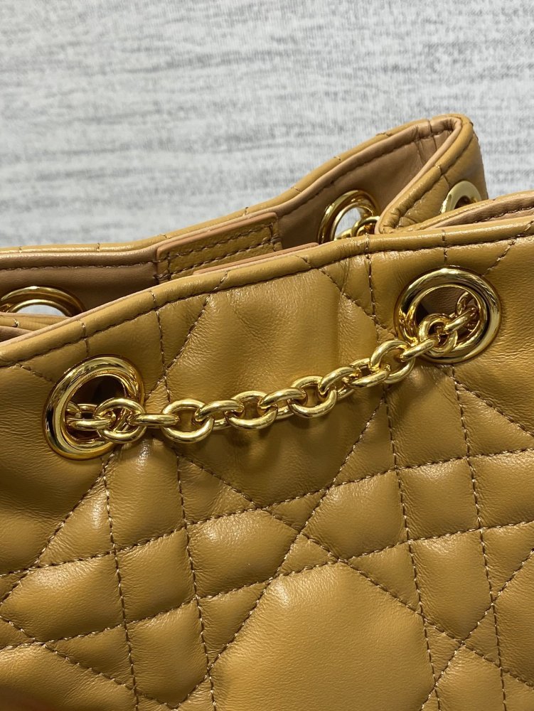 Рюкзак кожаный женский Caro Multicarry 20 см фото 4