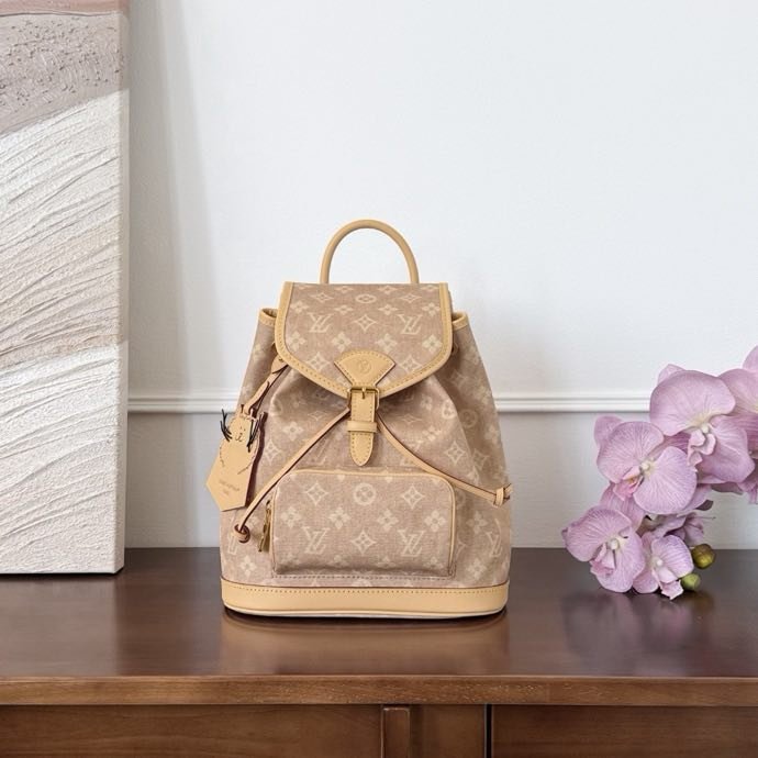 Рюкзак женский M15135