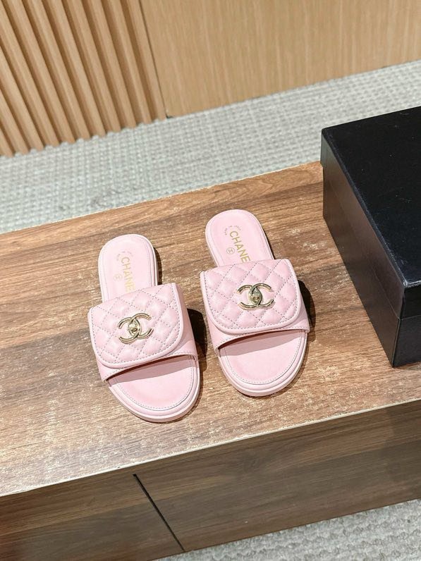 Розовые кожаные шлепанцы фото 3