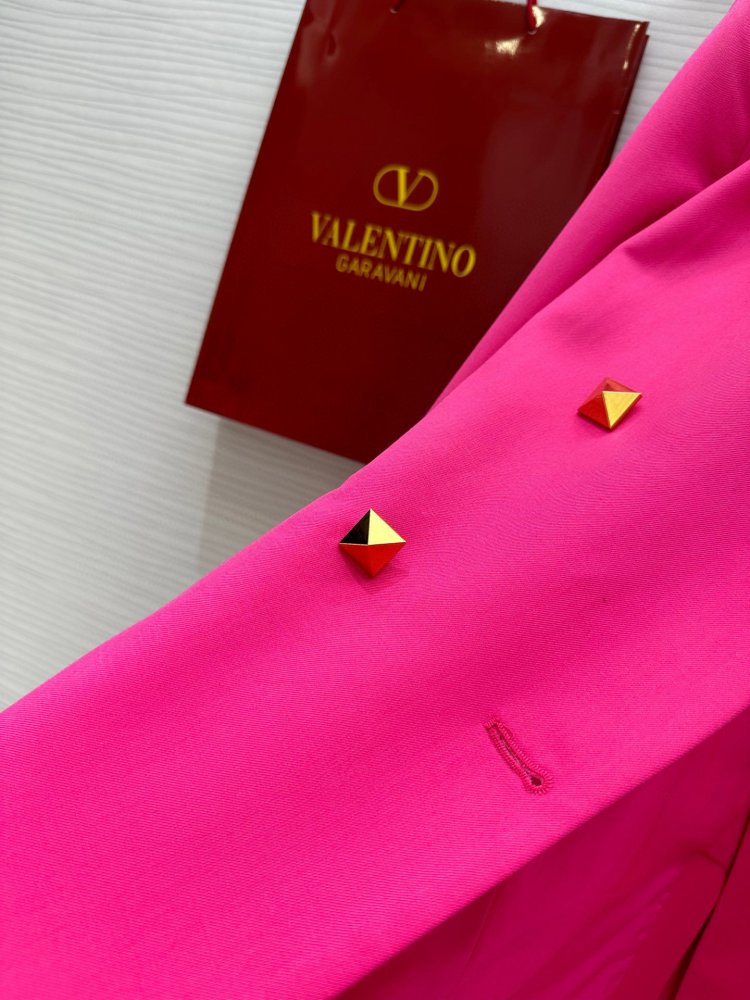 Розовый блейзер женский фото 7