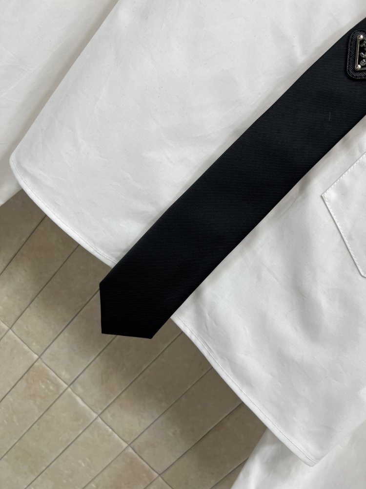 Рубашка короткая женская с галстуком фото 4