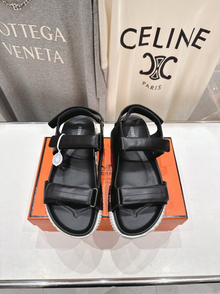 Сандалии кожаные