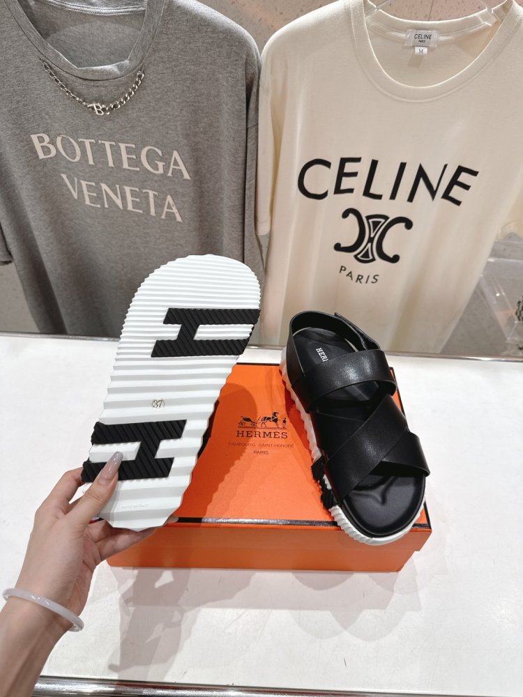 Сандалии кожаные фото 9