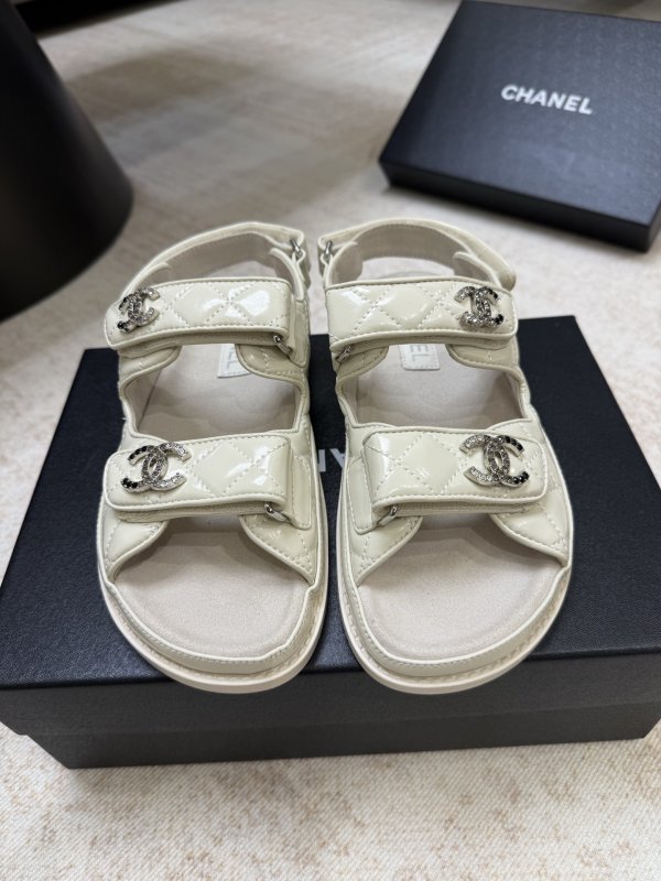 Сандалии женские кожаные