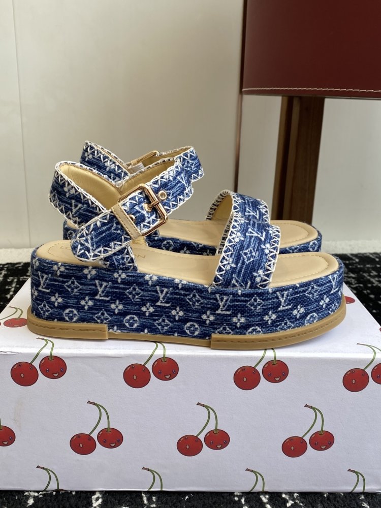 Сандалии женские на платформе фото 2