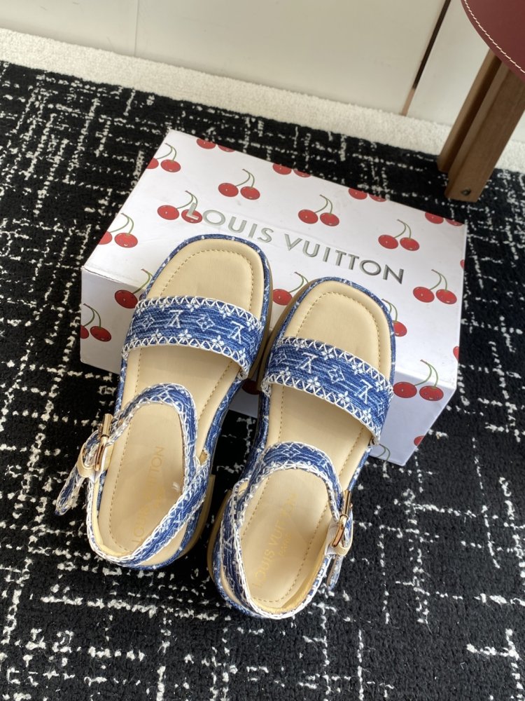 Сандалии женские на платформе фото 4