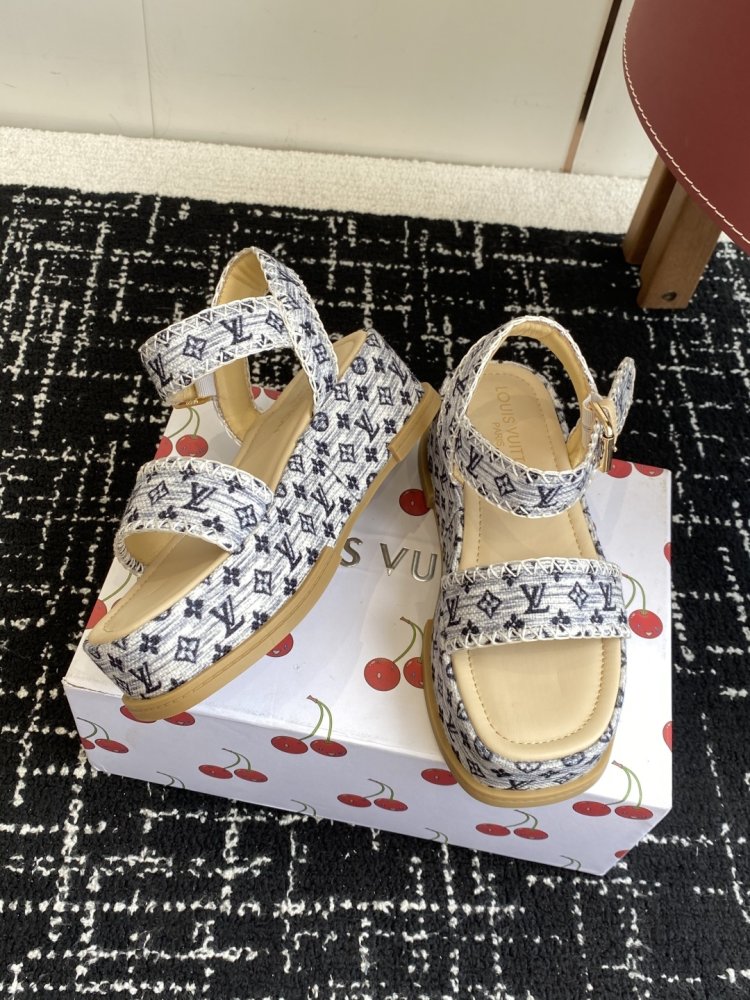 Сандалии женские на платформе фото 5