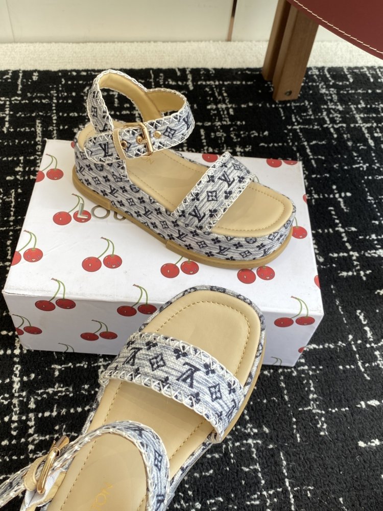 Сандалии женские на платформе фото 6