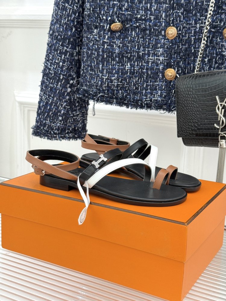 Сандалии женские