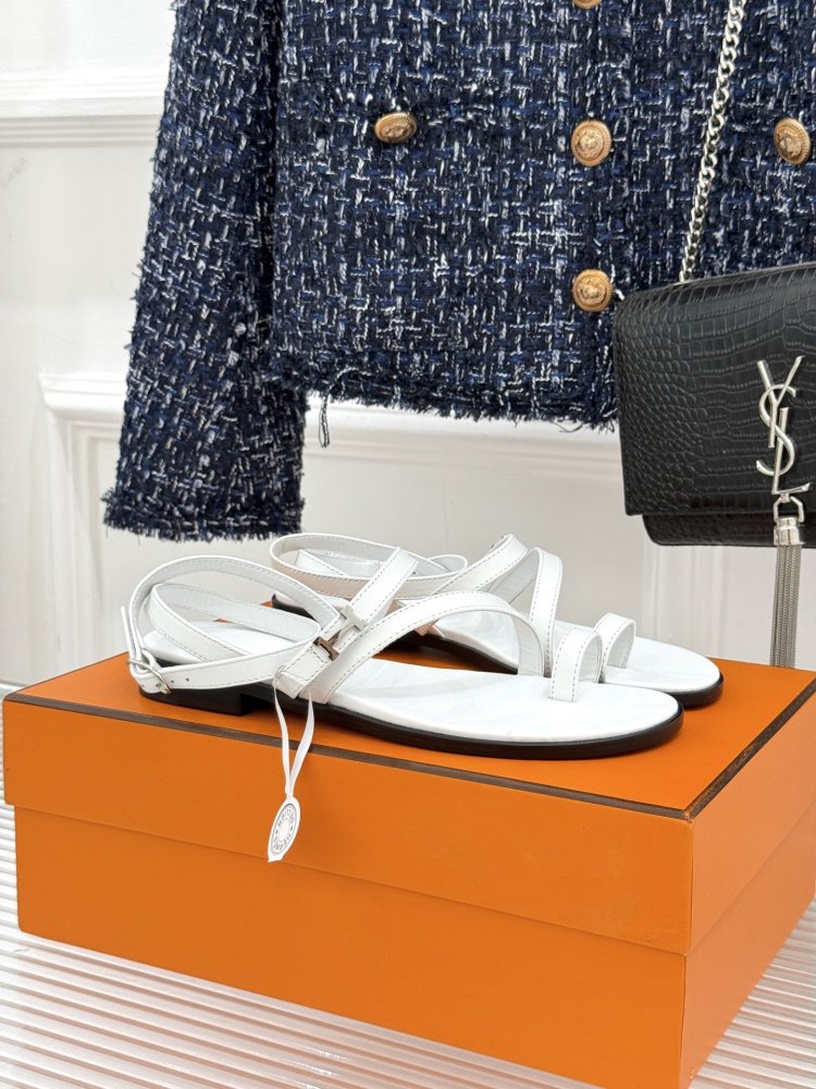 Сандалии женские