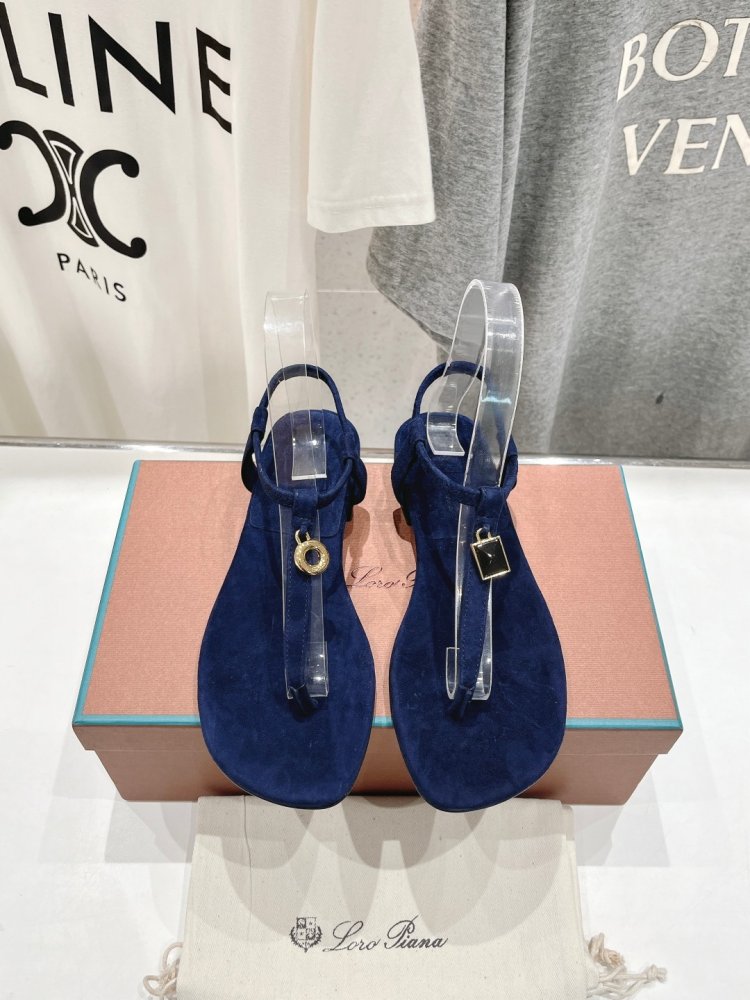 Сандалии женские