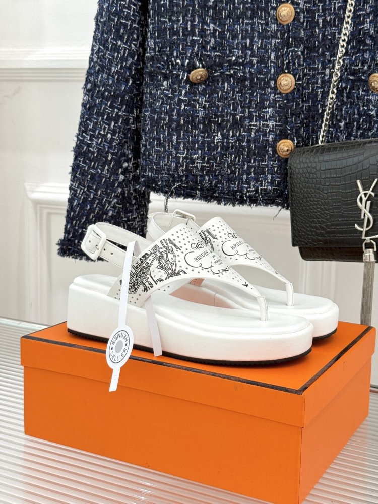 Сандалии женские