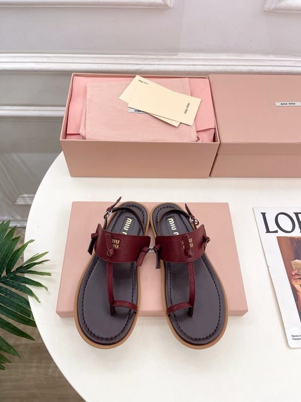 Сандалии женские