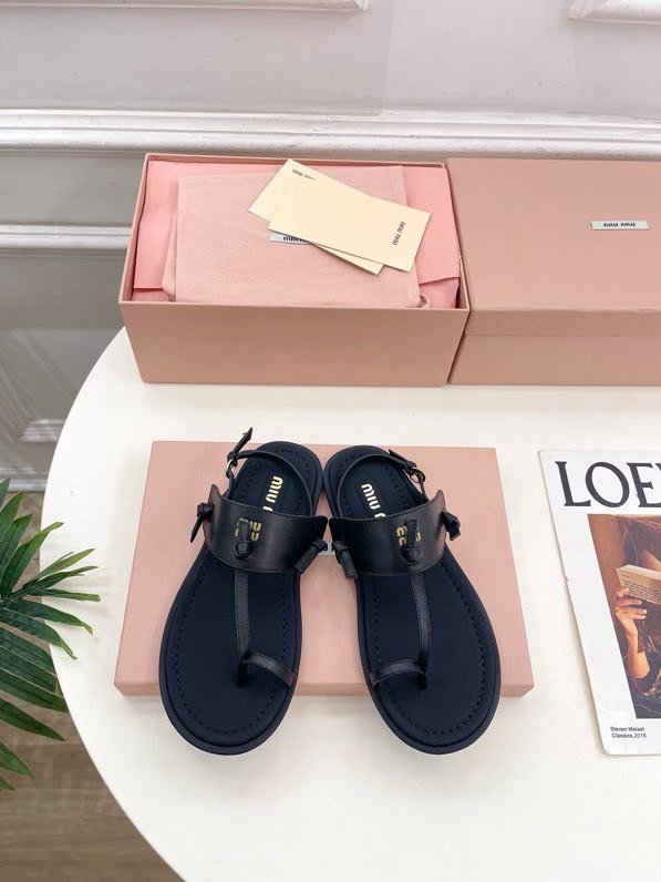 Сандалии женские