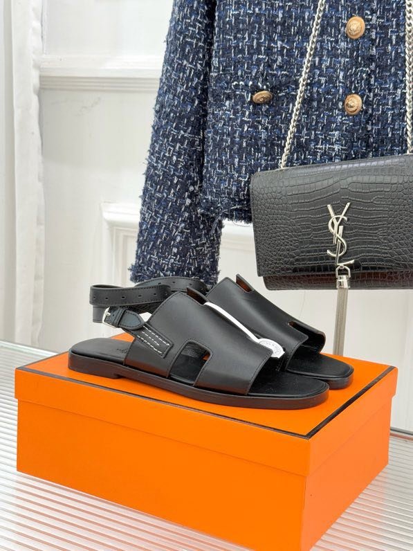 Сандалии женские