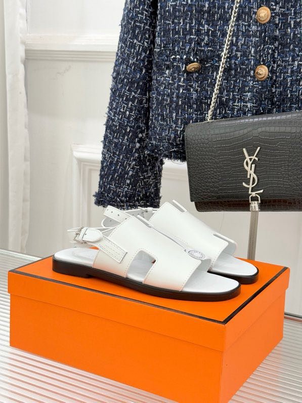 Сандалии женские