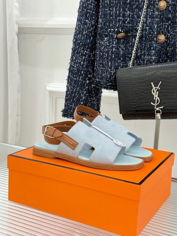 Сандалии женские