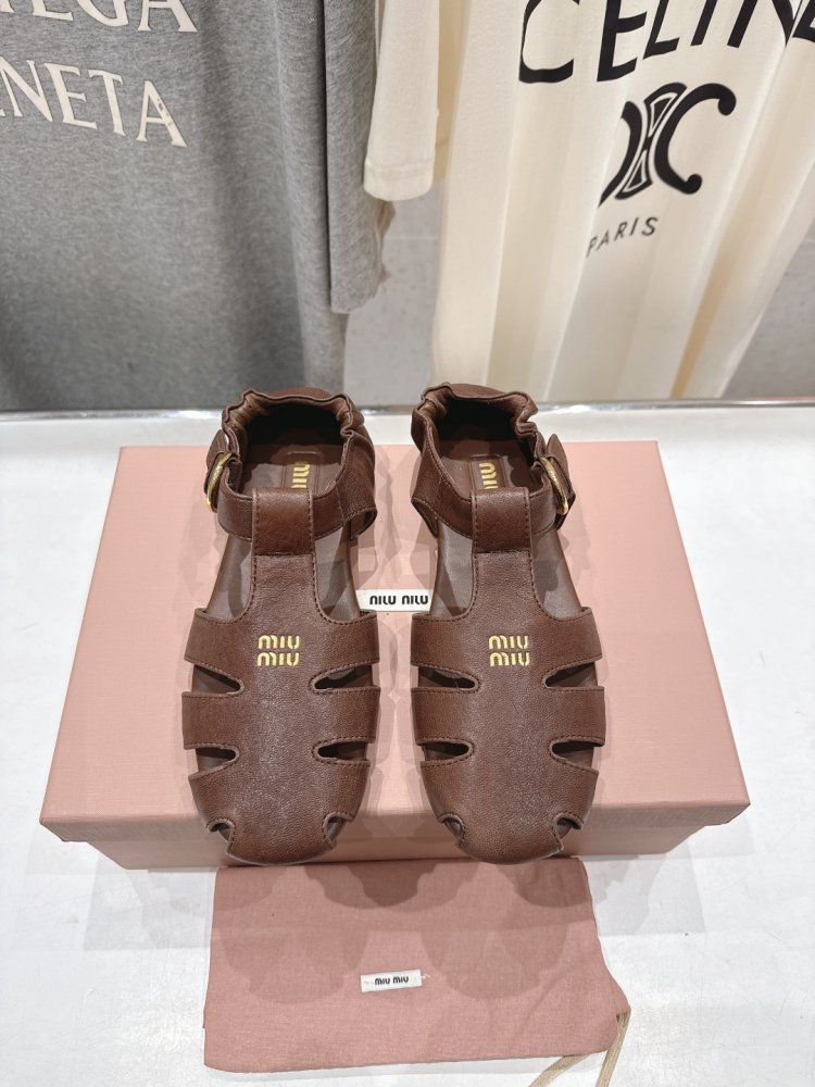 Sandals women's