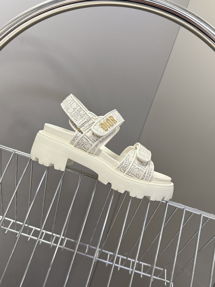 Sandals women's