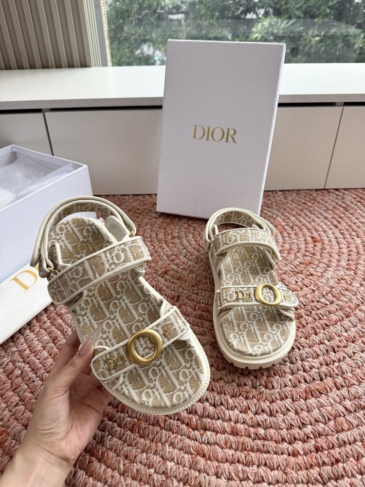 Sandals women's