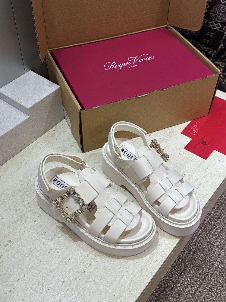 Sandals women's