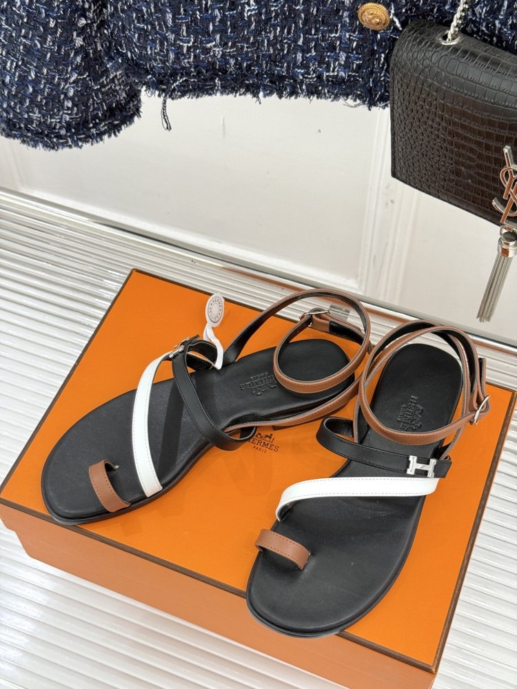 Сандалии женские фото 2