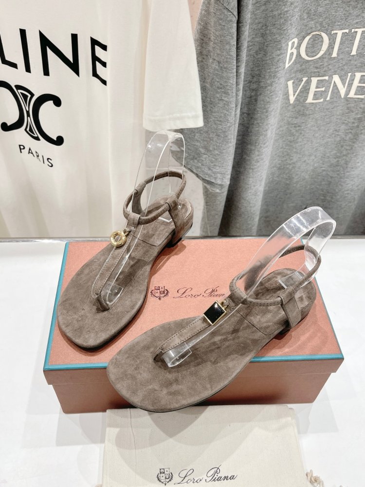 Сандалии женские фото 2