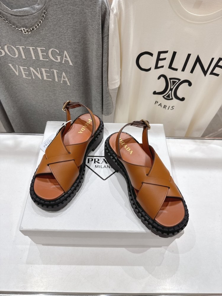 Сандалии женские фото 2