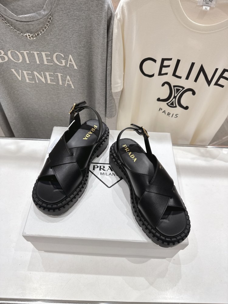 Сандалии женские фото 2