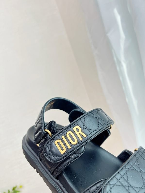 Сандалии женские фото 2