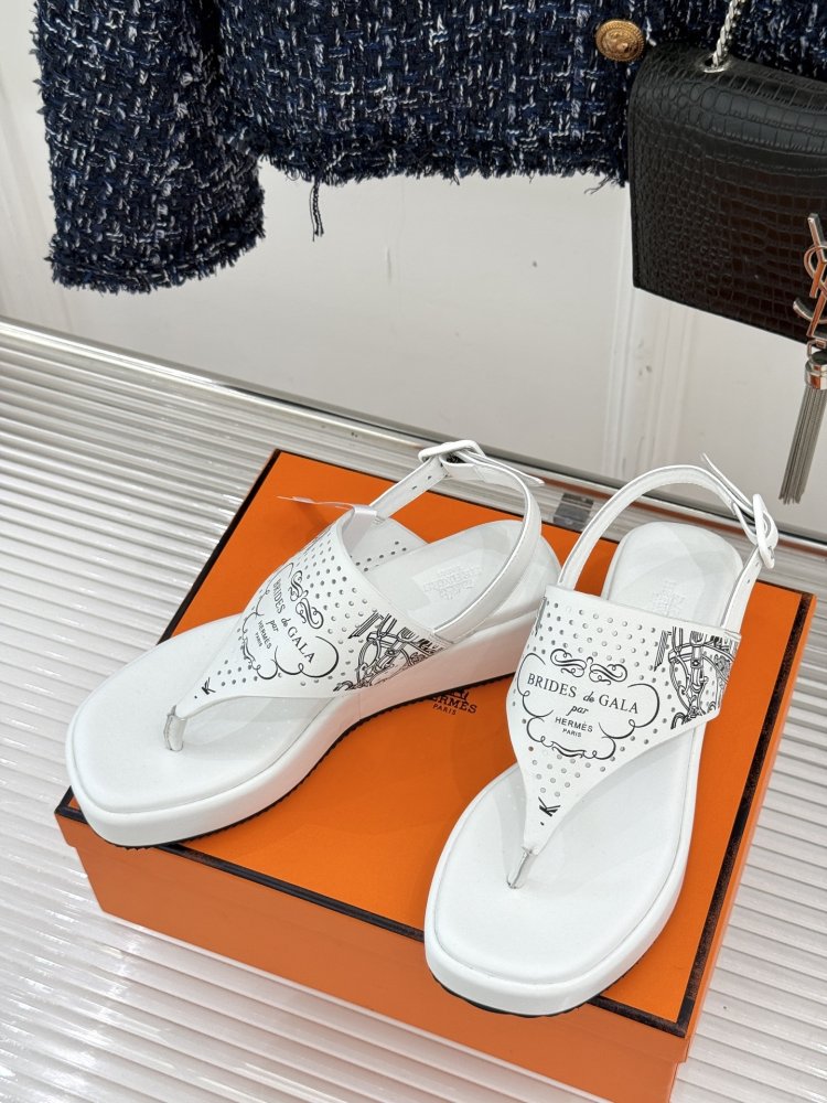 Сандалии женские фото 2