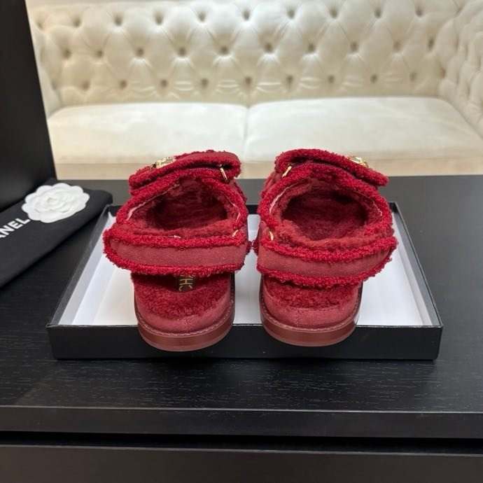 Сандалии женские фото 2