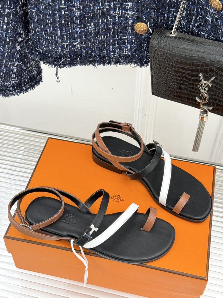 Сандалии женские фото 3