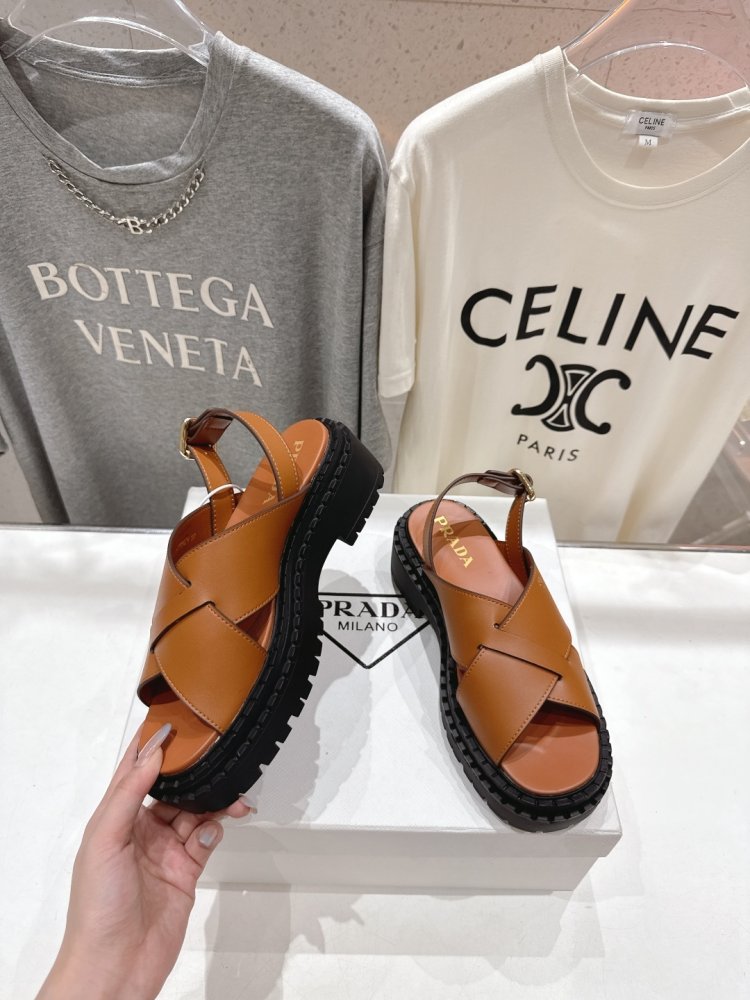 Сандалии женские фото 3