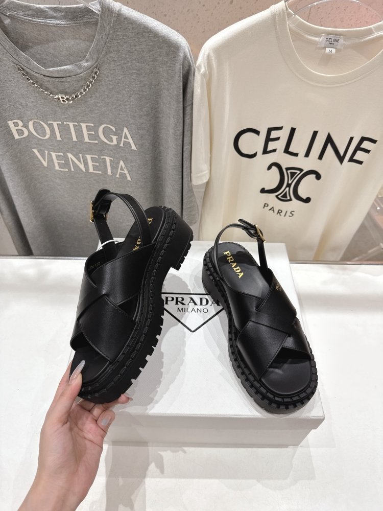 Сандалии женские фото 3