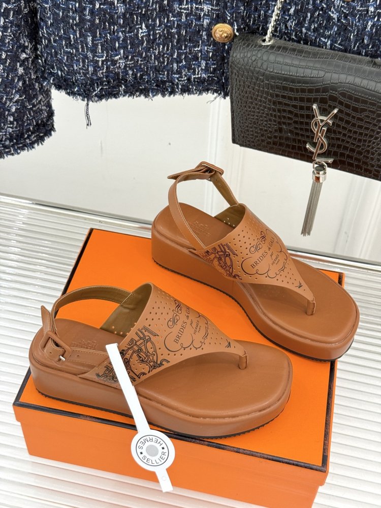 Сандалии женские фото 3