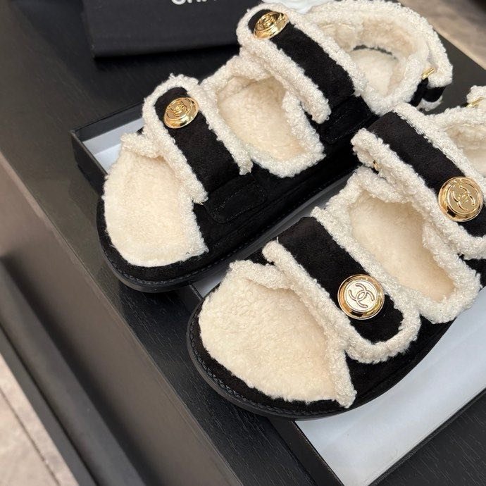 Сандалии женские фото 3