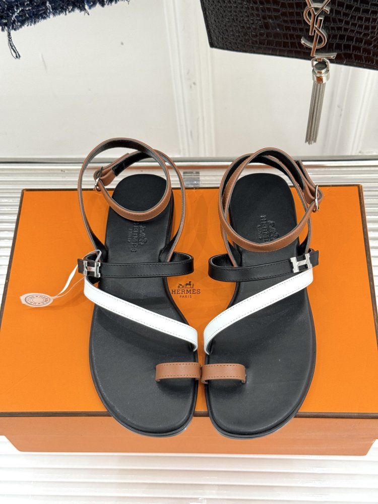 Сандалии женские фото 4