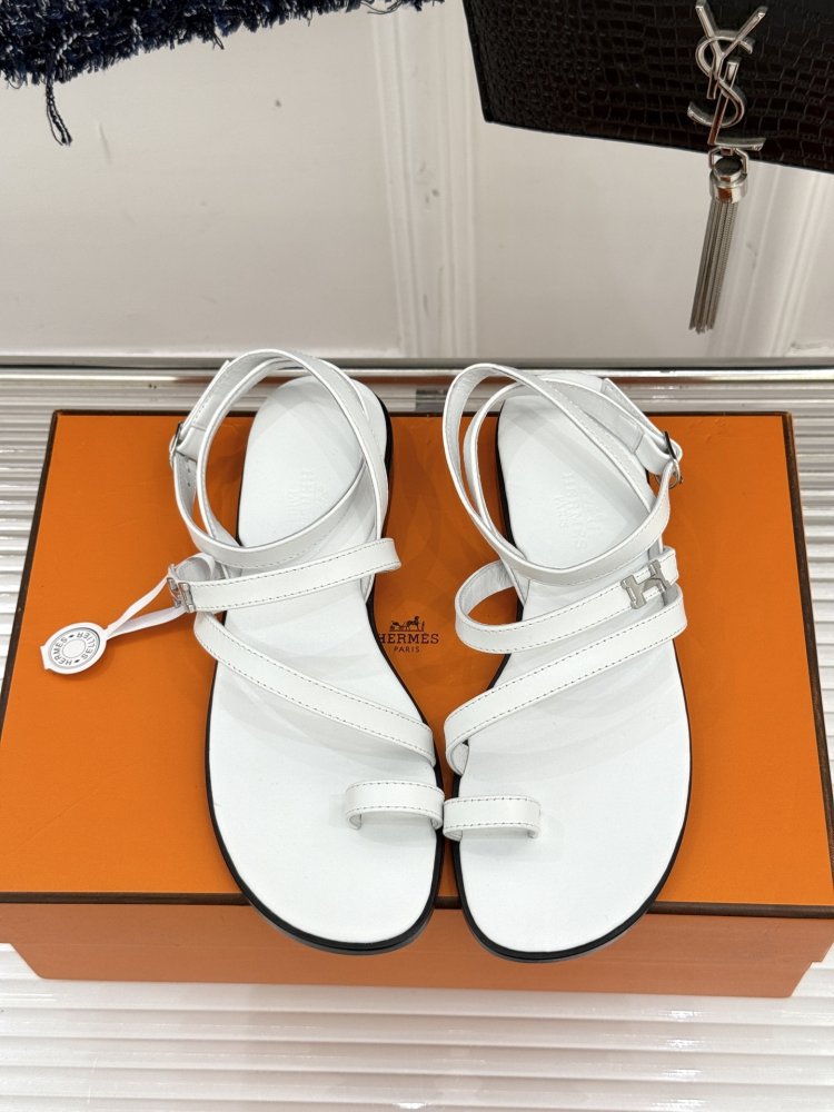 Сандалии женские фото 4