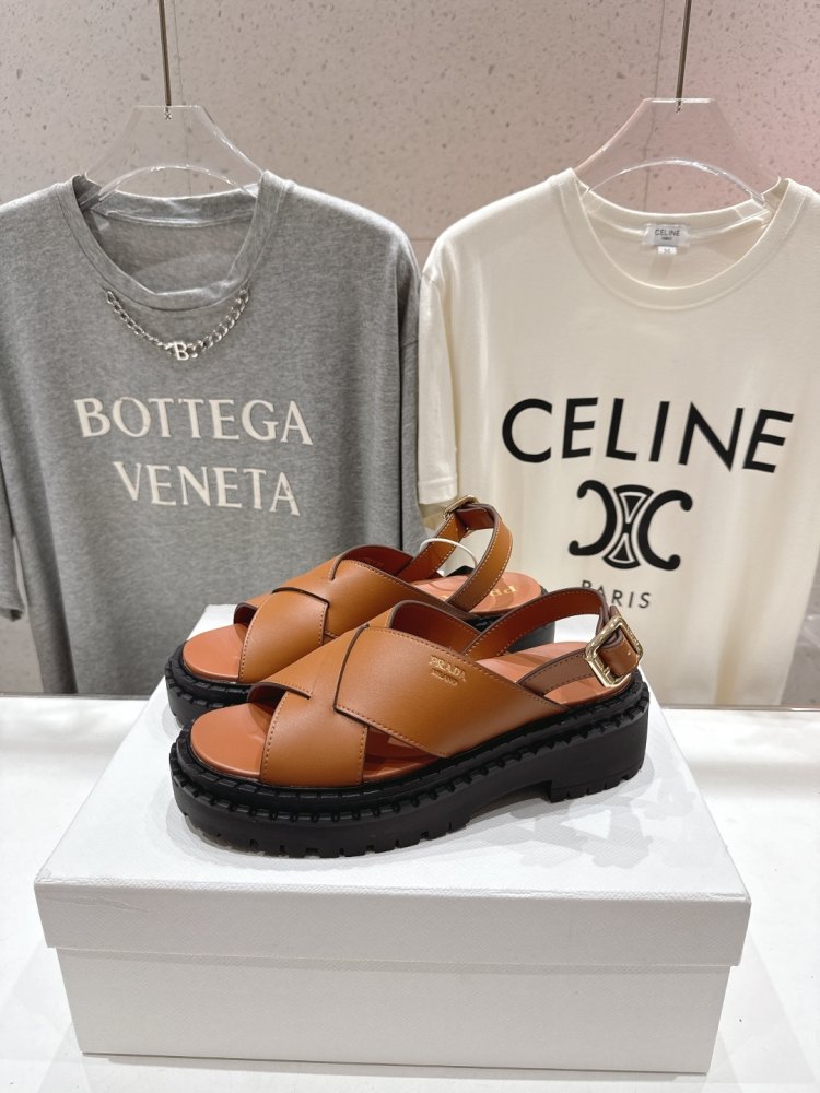 Сандалии женские фото 4