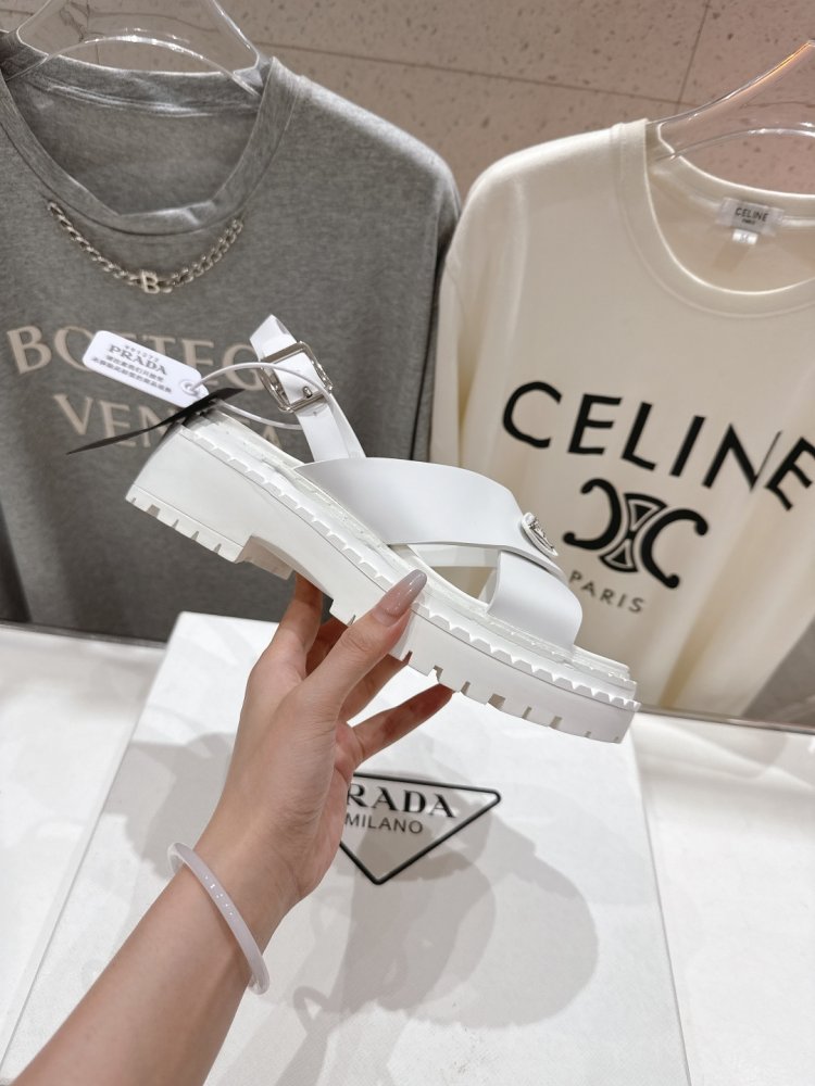 Сандалии женские фото 4