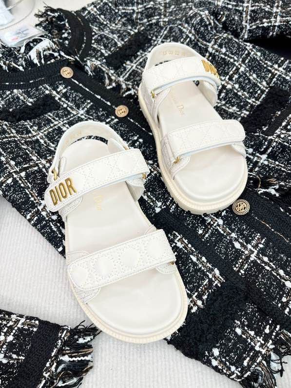 Сандалии женские фото 4